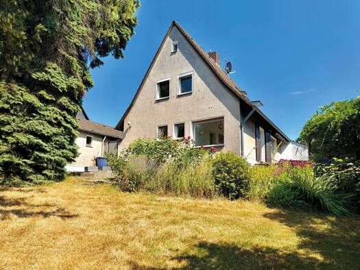 Haus zum Kauf 320.000 € 4,5 Zimmer 115 m² 899 m² Grundstück Mitte-Ost Mülheim an der Ruhr 45470