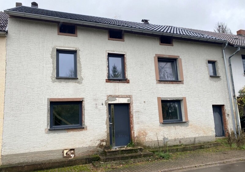 Einfamilienhaus zum Kauf 110.000 € 4 Zimmer 193 m²<br/>Grundstück Mettlacher Straße X Hausbach Losheim am See 66679