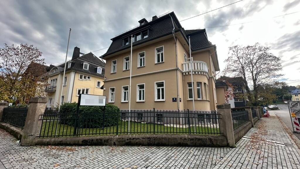 Bürofläche zur Miete 1.450 € 7 Zimmer 150 m² Bürofläche Montabaur 56410