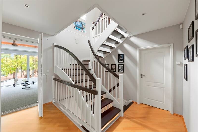 Property thumbnail 8