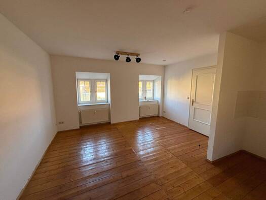 Wohnung zur Miete 240 € 2 Zimmer 38,5 m² 3. Geschoss Herderstr. 22 Innenstadt Gera 07548