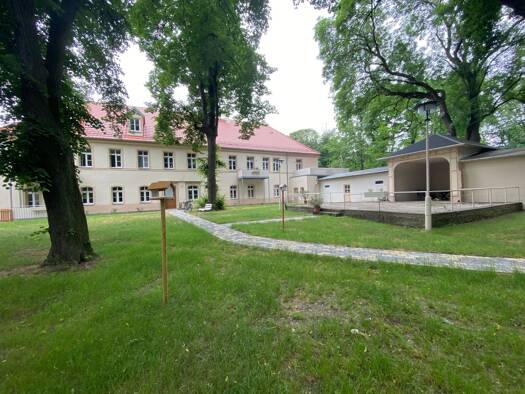 Wohnung zur Miete 607 € 2 Zimmer 64,2 m² Geschoss 2/2 frei ab sofort Parkstraße 12 a Oschatz 04758