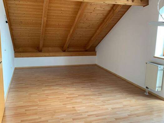 Wohnung zur Miete 770 € 6 Zimmer 98 m² Geschoss 1/2 frei ab sofort Bergstraße 19 Regen 94209