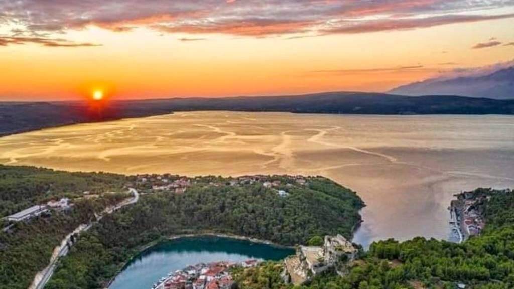 Land-/Forstwirtschaft zum Kauf 299.000 € Put Povr Ladine 2, Novigrad 23312 Novigrad