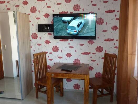 Studio zur Miete 590 € 1 Zimmer 25 m² Geschoss 1/3 frei ab sofort Litzelstetten Konstanz 78465