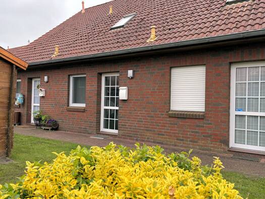 Reihenmittelhaus zum Kauf 139.000 € 3 Zimmer 68 m² 1.427 m² Grundstück frei ab sofort Funnix Wittmund 26409