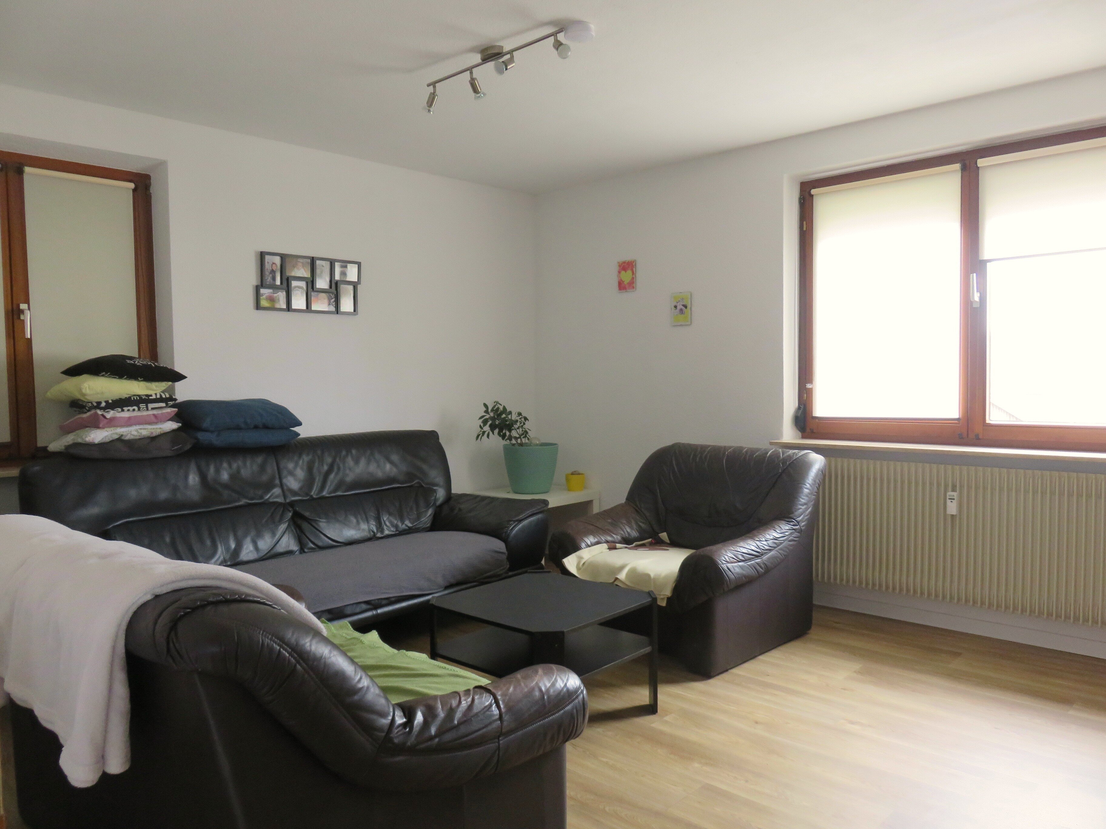 Wohnung zur Miete 700 € 4 Zimmer 100 m²<br/>Wohnfläche 1.<br/>Geschoss Dürbheim 78589