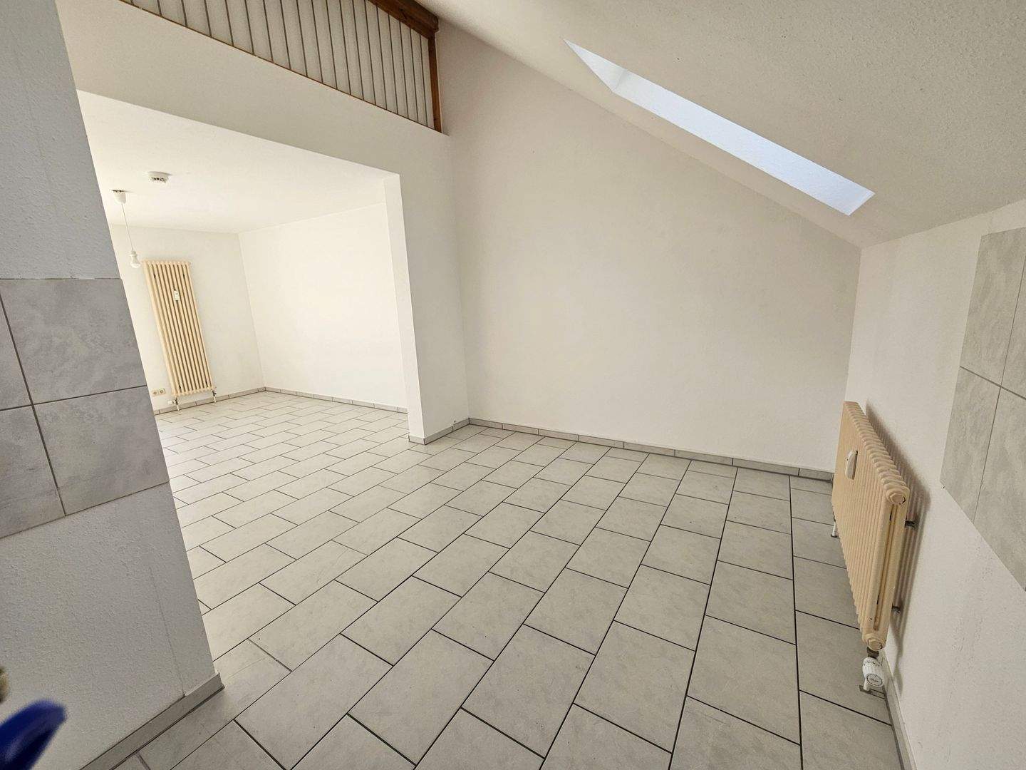 Immobilie in Gottmadingen - Zentral gelegene 4-Zimmer Maisonettewohnung mit großer Dachterrasse und Tiefgaragenstellplatz - Bild 4