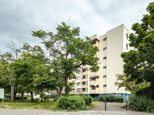 Wohnung zur Miete 593 € 3 Zimmer 76,2 m² 3. Geschoss frei ab 01.08.2026 Pillnitzer Weg 27b Spandau Berlin 13593