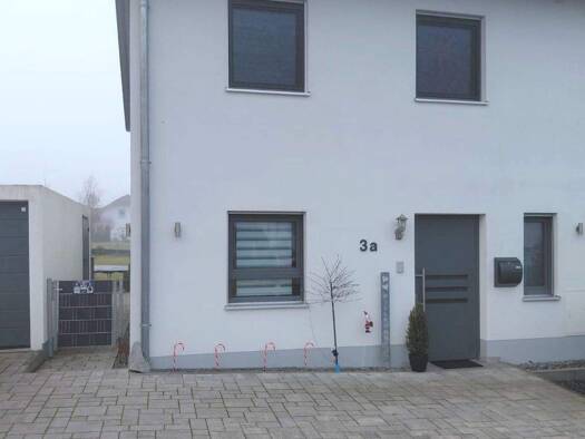 Doppelhaushälfte zur Miete 1.150 € 4 Zimmer 130 m² 350 m² Grundstück frei ab 01.03.2026 Iggensbach 94547