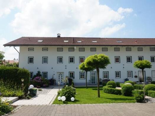 Immobilie zum Kauf provisionsfrei 1.499.000 € 9 Zimmer 387,4 m² frei ab 01.02.2027 Weng Griesstätt 83556