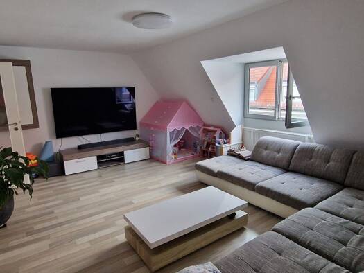 Wohnung zur Miete 750 € 3 Zimmer 80 m² 3. Geschoss frei ab 01.10.2026 Herrnstraße 6 Kitzingen Kitzingen 97318