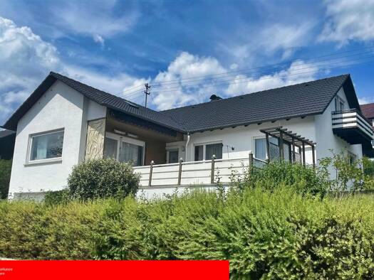 Einfamilienhaus zum Kauf 347.000 € 8,5 Zimmer 201 m² 764 m² Grundstück Wehingen 78564
