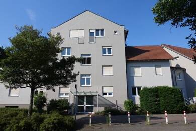 Wohnung zur Miete 990 € 2 Zimmer 84,1 m² Dachgeschoss, 3. Geschoss frei ab 01.09.2025 Kortenbacher Weg 62-64 Seligenstadt Seligenstadt 63500