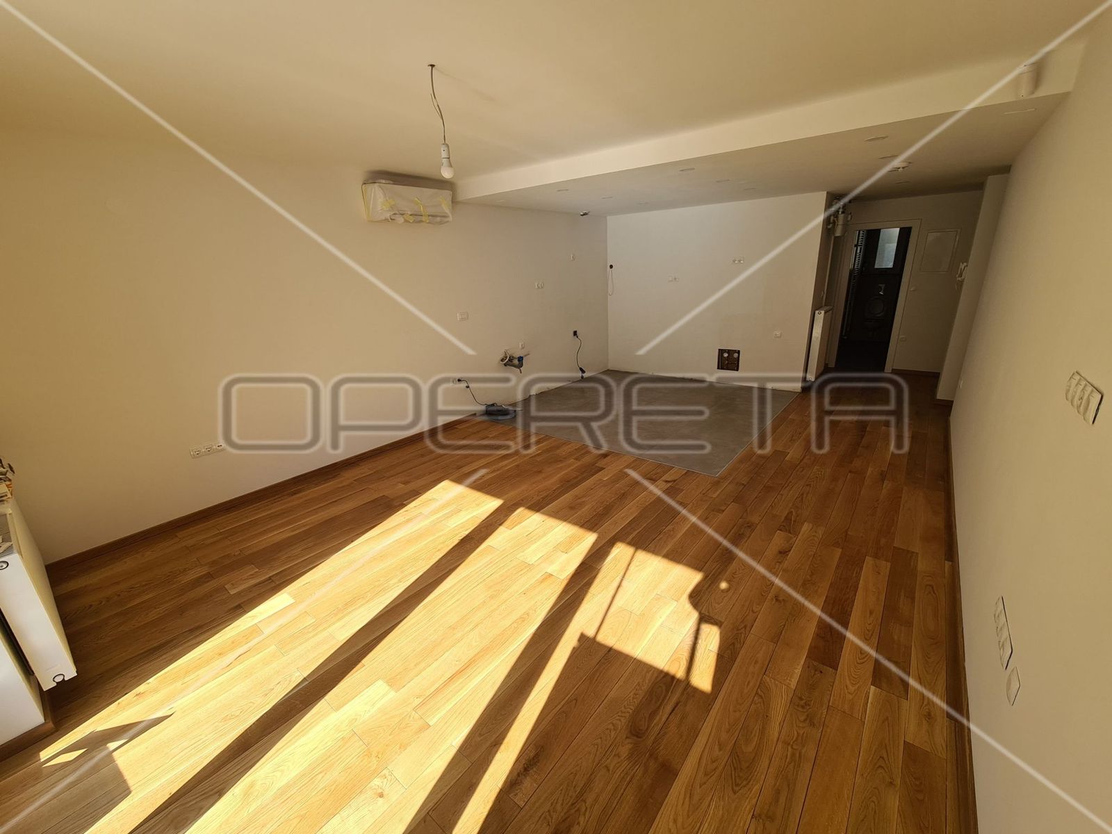 Wohnung zur Miete 1.700 € 3 Zimmer 94 m²<br/>Wohnfläche 1.<br/>Geschoss Krizaniceva ulica Center