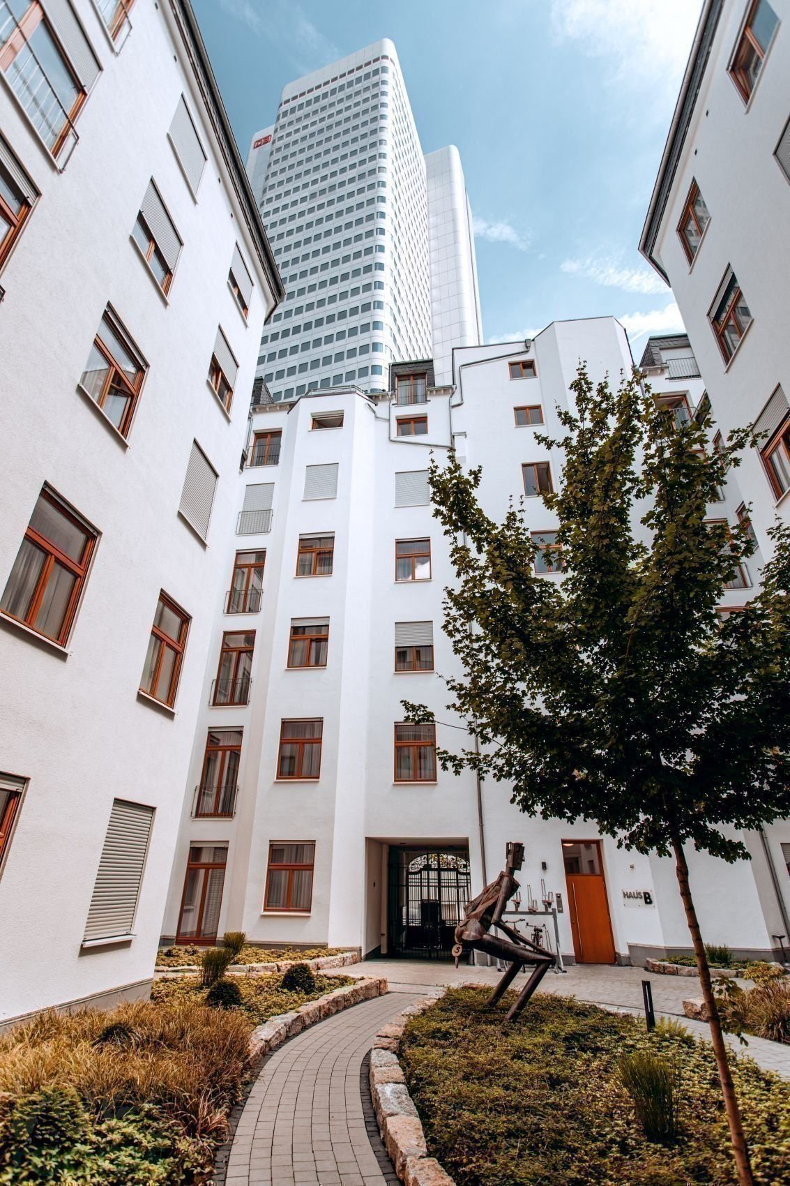 Studio zur Miete Wohnen auf Zeit 1.300 € 48 m²<br/>Wohnfläche 01.12.2024<br/>Verfügbarkeit Weserstraße 00 Bahnhofsviertel Frankfurt am Main 60329