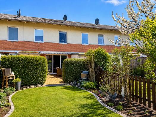 Reihenmittelhaus zum Kauf 309.000 € 3,5 Zimmer 105 m² 176 m² Grundstück Einfeld Einfeld 24536