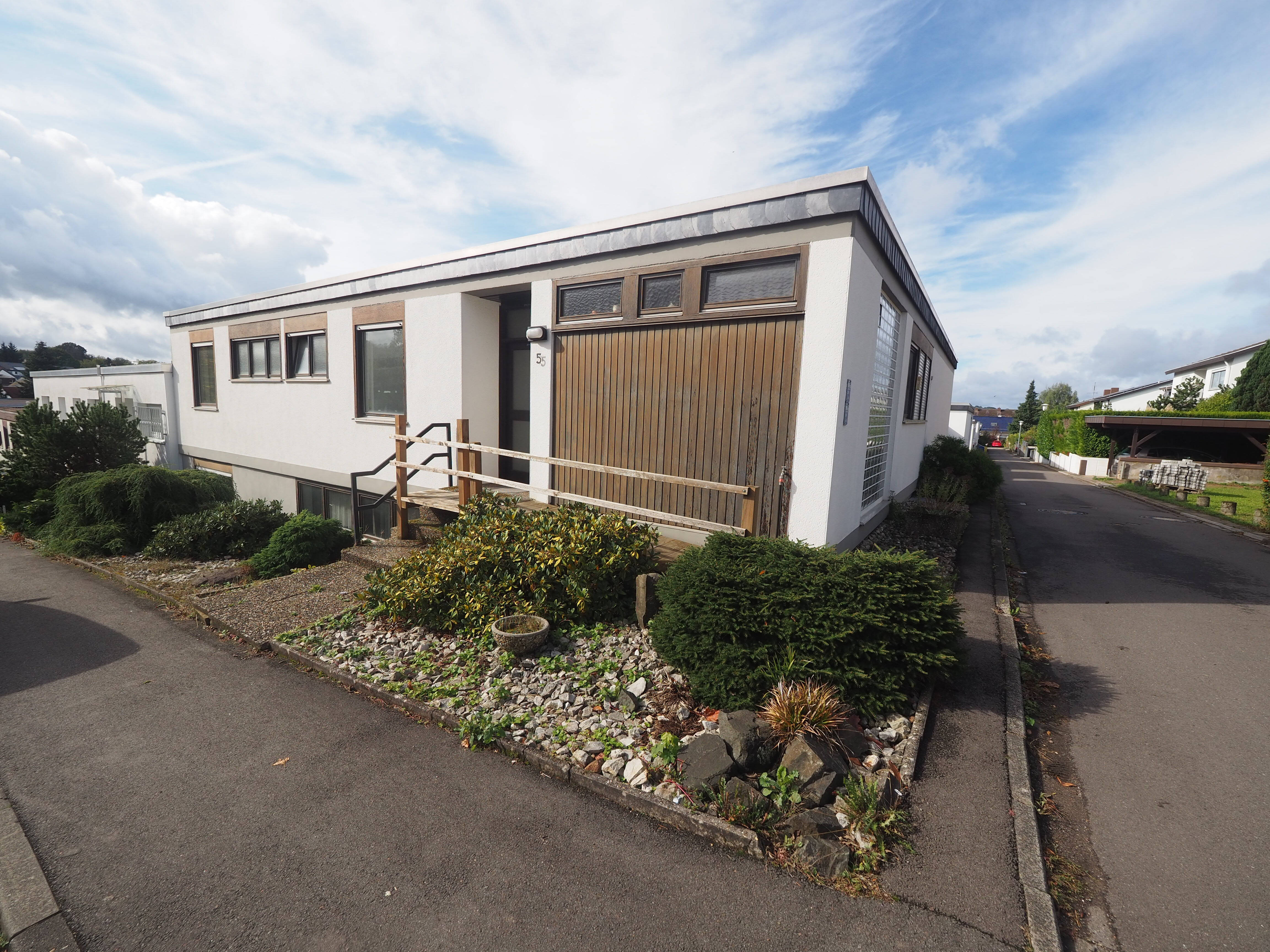 Einfamilienhaus zum Kauf 295.000 € 8 Zimmer 200 m²<br/>Wohnfläche 425 m²<br/>Grundstück Zweibrücken Zweibrücken 66482