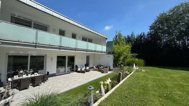 Einfamilienhaus zum Kauf 1.299.000 € 294 m²<br/>Wohnfläche 1.252 m²<br/>Grundstück Uelzen Unna 59423