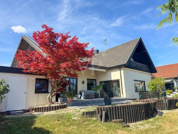 Wohnung zum Kauf 399.000 € 4 Zimmer 136 m² Ubstadt Ubstadt-Weiher 76698