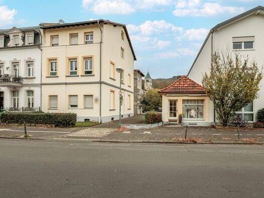 Gewerbeobjekt zum Kauf provisionsfrei als Kapitalanlage geeignet 849.000 € 12 Zimmer 350,2 m² 1.179 m² Grundstück Rhöndorf Bad Honnef 53604