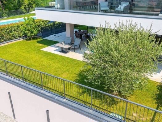 Wohnung zum Kauf 1.590.000 € 4 Zimmer 172 m² frei ab sofort VIA PIGNOI GARDA 37016