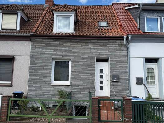 Reihenmittelhaus zum Kauf 269.000 € 4 Zimmer 72 m² 132 m² Grundstück frei ab sofort Regensburger Straße West 28215