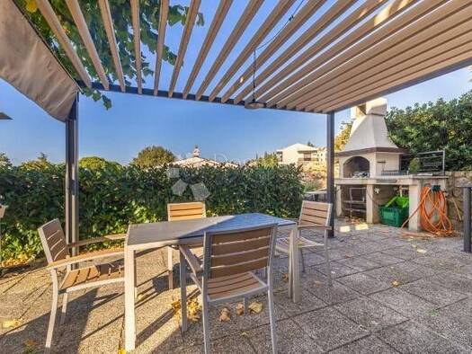 Haus zum Kauf 710.000 € 4 Zimmer 280 m² Njivice, Omisalj Njivice