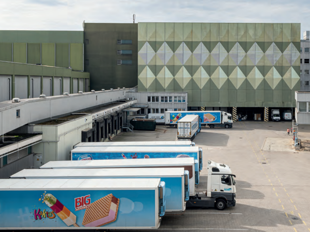 Lagerhalle zur Miete 24.850 m² Lagerfläche teilbar ab 1.050 m² St Johannis Nürnberg 90419