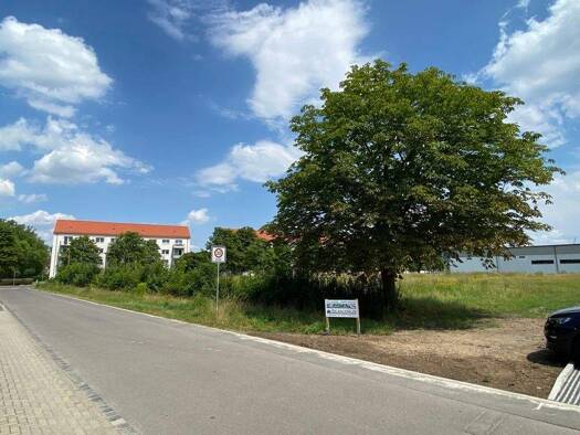 Grundstück zum Kauf 96.800 € 740 m² Grundstück Lucka 04613