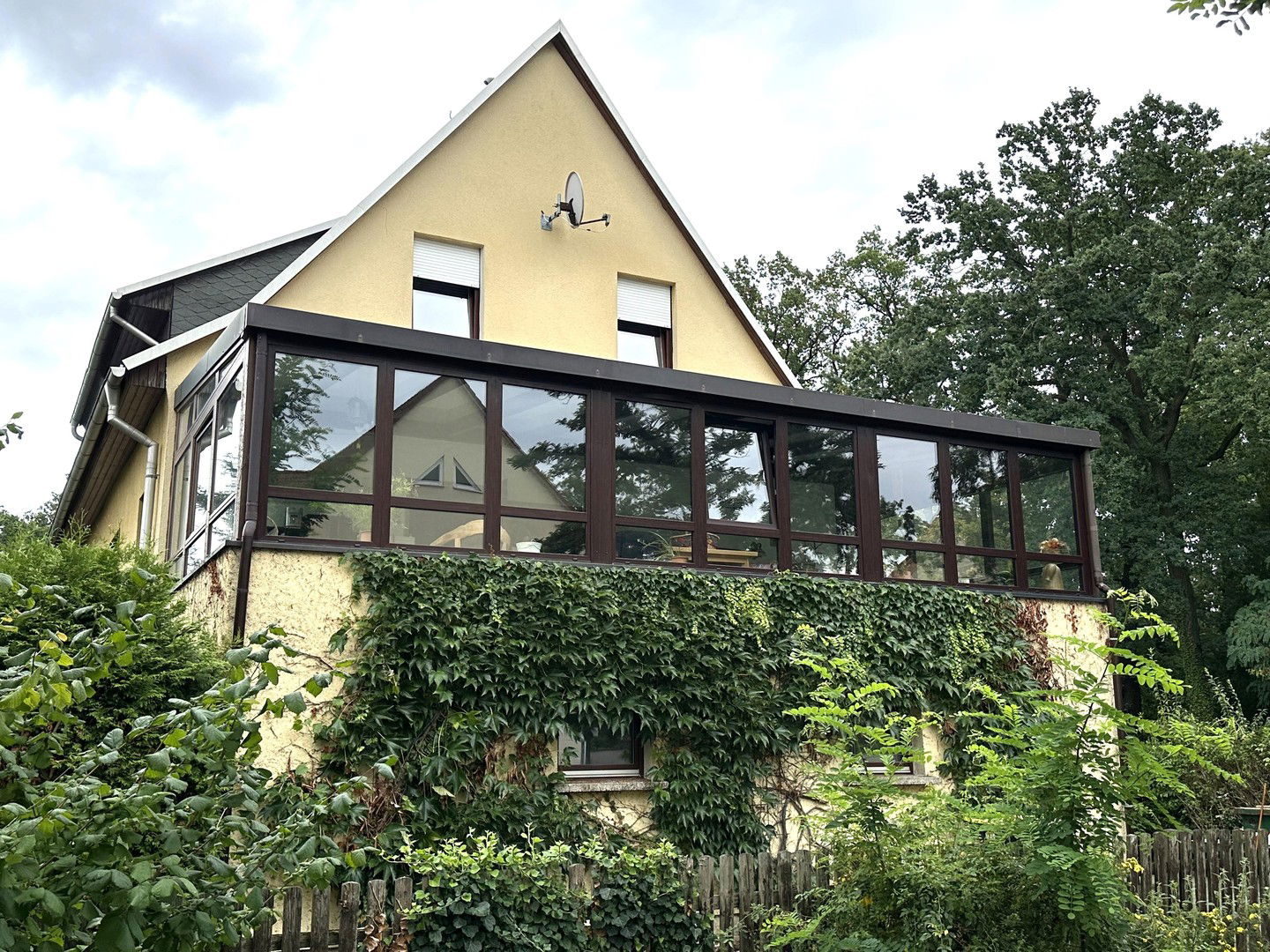 Doppelhaushälfte zum Kauf provisionsfrei 490.000 € 7 Zimmer 141 m²<br/>Wohnfläche 525 m²<br/>Grundstück Ziebigk 90 Dessau-Roßlau 06846