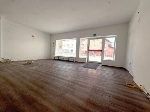 Laden zur Miete Wattens 6112