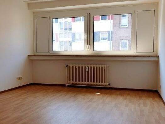 Studio zur Miete 320 € 1 Zimmer 31 m² 4. Geschoss frei ab sofort Harsdörfferstraße 9 Gleißhammer Nürnberg 90478