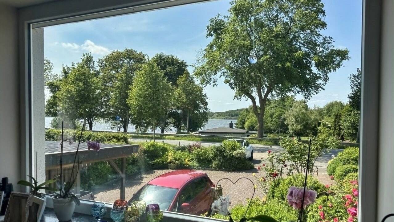 Ein tolles Haus in super Lage mit Blick auf den Einfelder See!