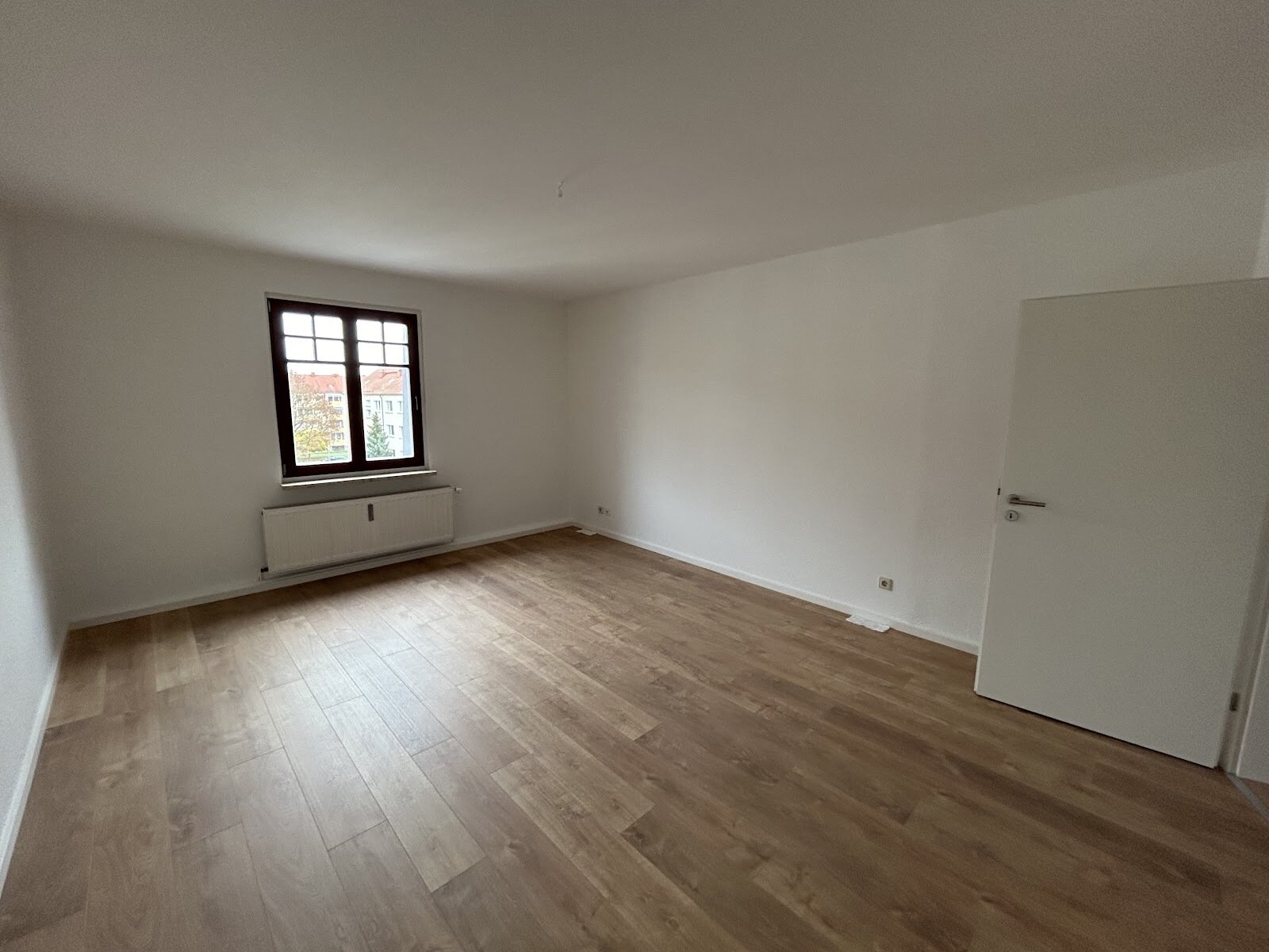 Wohnung zur Miete 630 € 3 Zimmer 84 m²<br/>Wohnfläche 3.<br/>Geschoss ab sofort<br/>Verfügbarkeit Wielandstraße 25 Olvenstedter Platz Magdeburg 39108