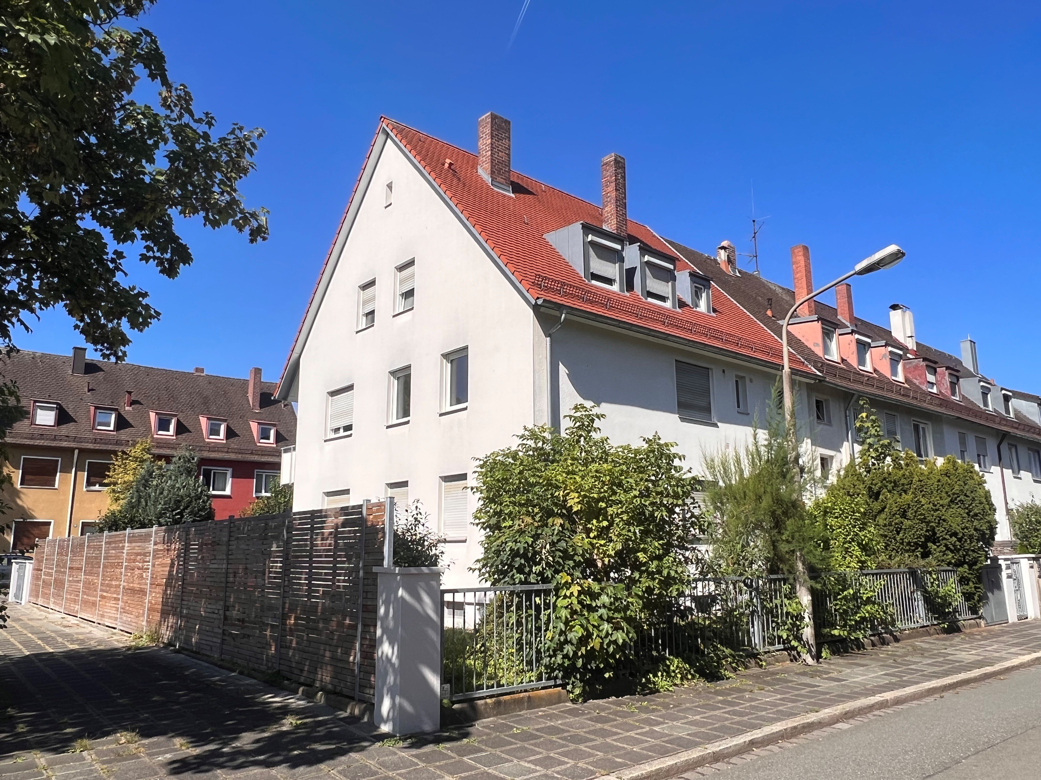 Wohnung zur Miete 900 € 3 Zimmer 84,2 m²<br/>Wohnfläche 1.<br/>Geschoss 15.12.2024<br/>Verfügbarkeit Otto-Geßler-Straße 15 Schleifweg Nürnberg 90409