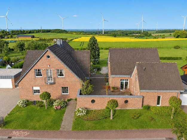 Villa zum Kauf 1.550.000 € 7 Zimmer 313,5 m² 2.700 m² Grundstück Nideggen Nideggen 52385