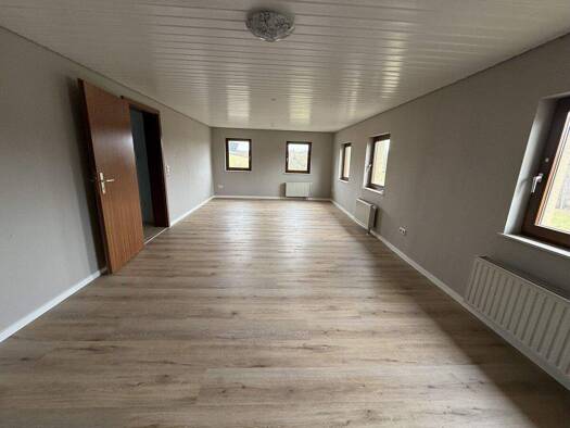 Einfamilienhaus zur Miete 800 € 6 Zimmer 130 m² frei ab 01.04.2026 Rieden Rosengarten 74538