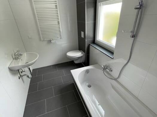 Wohnung zur Miete 875 € 3 Zimmer 80 m² Geschoss EG/2 frei ab sofort Erbach Homburg 66424