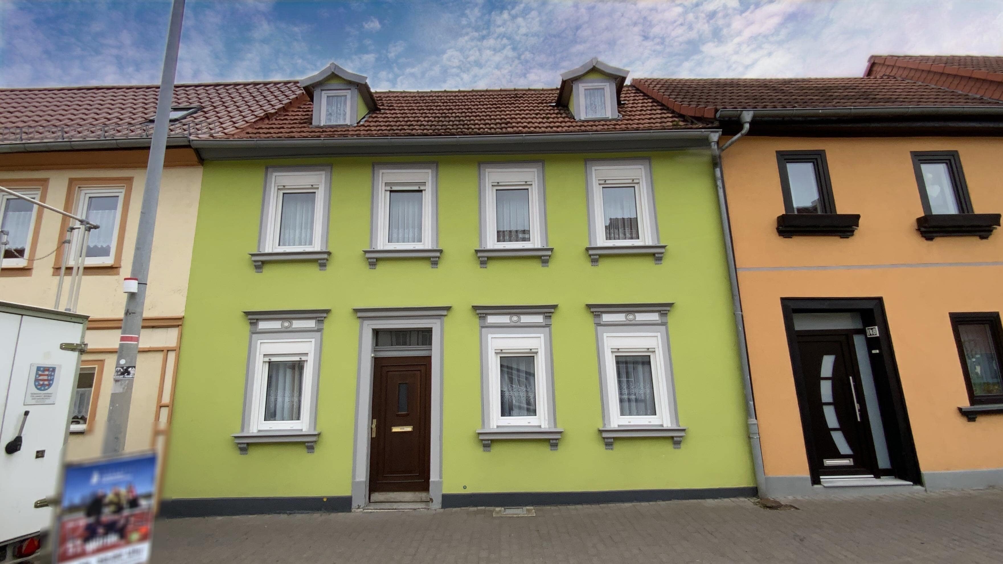 Reihenmittelhaus zum Kauf 90.000 € 4 Zimmer 90 m²<br/>Wohnfläche 507 m²<br/>Grundstück Mühlhausen Mühlhausen 99974