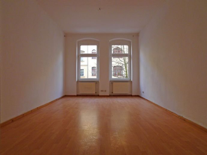 Wohnung zur Miete 450 € 3 Zimmer 65 m²<br/>Wohnfläche EG<br/>Geschoss 01.01.2025<br/>Verfügbarkeit Rudolf-Haym-Str. 9 Südliche Innenstadt Halle (Saale) 06110