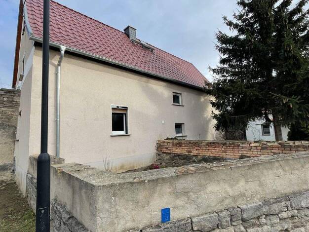 Einfamilienhaus zum Kauf 47.500 € 4 Zimmer 70 m² 757 m² Grundstück Lebendorf Könnern 06420