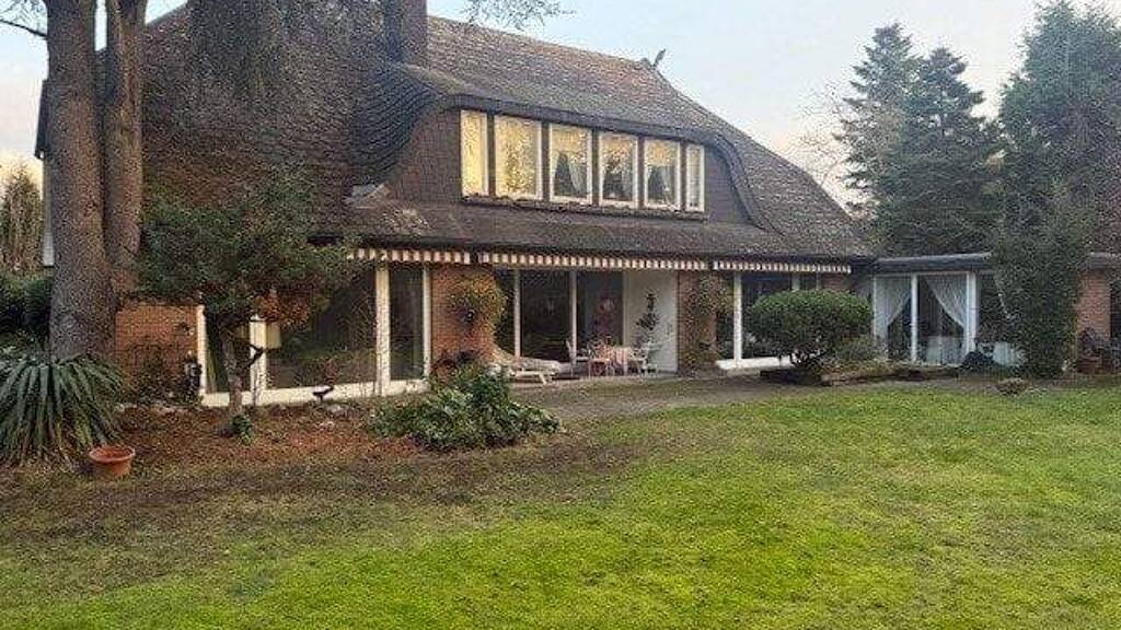 Einfamilienhaus zum Kauf 1.280.000 € 7 Zimmer 260 m² 2.264 m² Grundstück Großburgwedel Burgwedel 30938