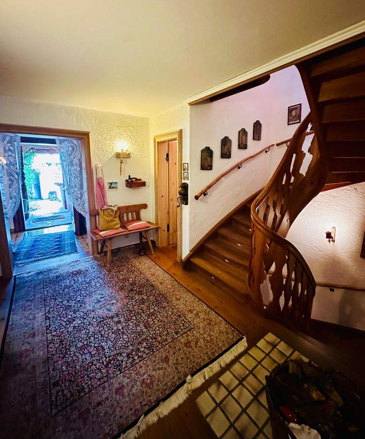 Immobilie in Amerang - Wohngefühl trifft Schreinerkunst - Bild 3