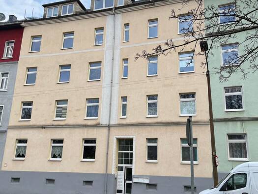 Wohnung zur Miete 379 € 2 Zimmer 60 m² Geschoss 1/4 frei ab sofort Bernsdorfer Straße 183 Bernsdorf Bernsdorf 09126