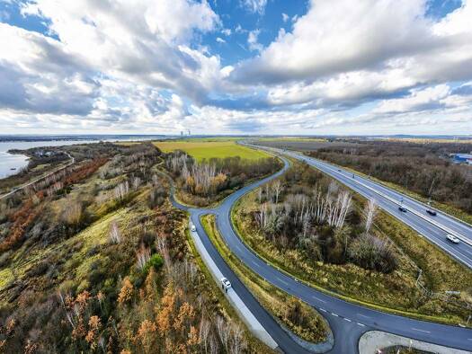 Grundstück zur Versteigerung 9.000 € 32.708 m² Grundstück Rötha 04571