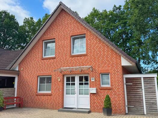 Doppelhaushälfte zum Kauf 340.000 € 123,5 m² 324 m² Grundstück Uelsen Uelsen 49843