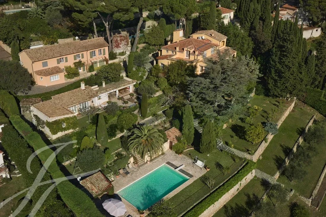 Einfamilienhaus zum Kauf provisionsfrei 8.950.000 € 19 Zimmer 9.683 m²<br/>Grundstück Pibonson-Les Faisses-Ranguin Mougins 06250