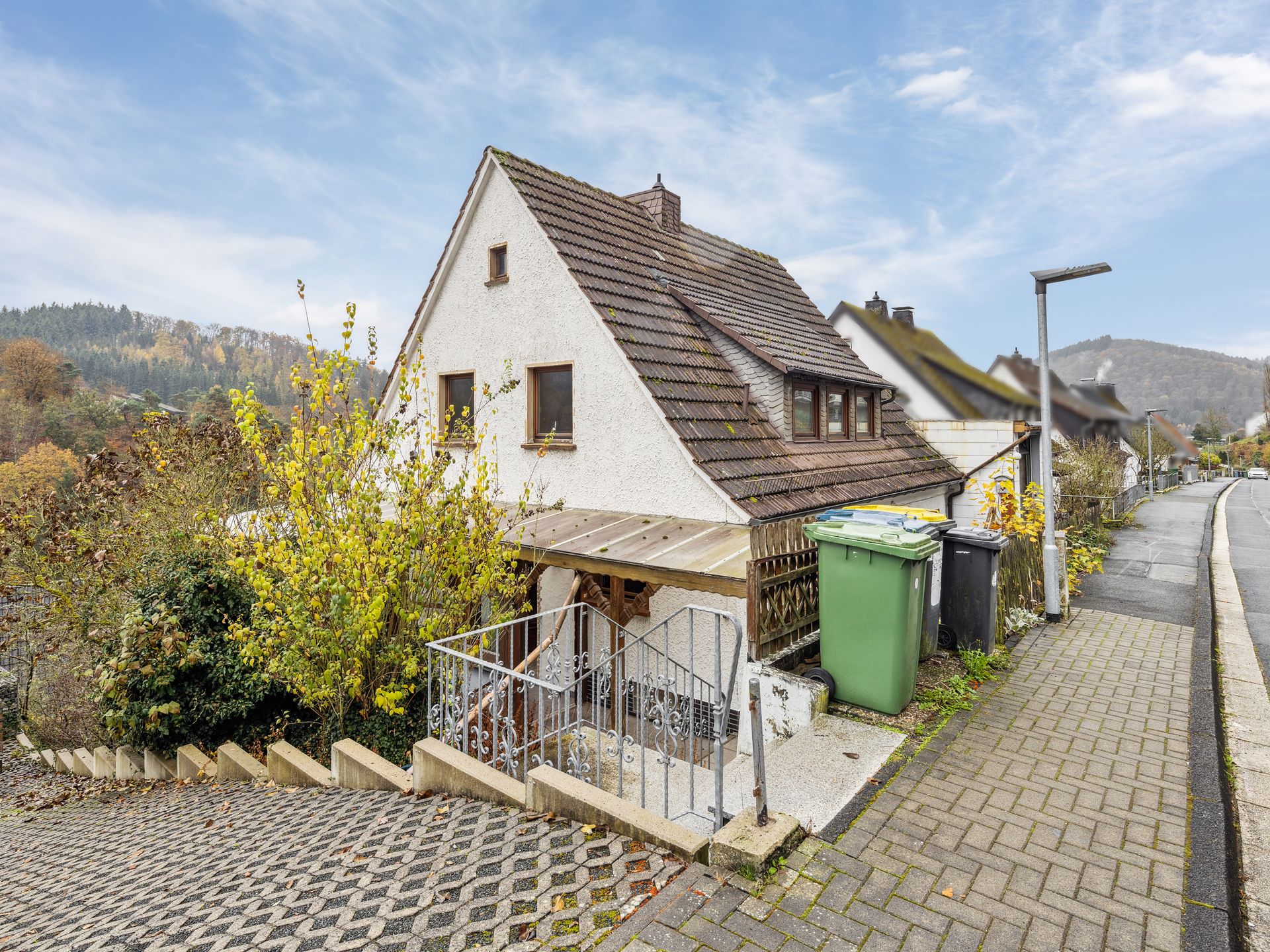 Einfamilienhaus zum Kauf 169.000 € 8 Zimmer 110 m²<br/>Wohnfläche 560 m²<br/>Grundstück Biedenkopf Biedenkopf 35216