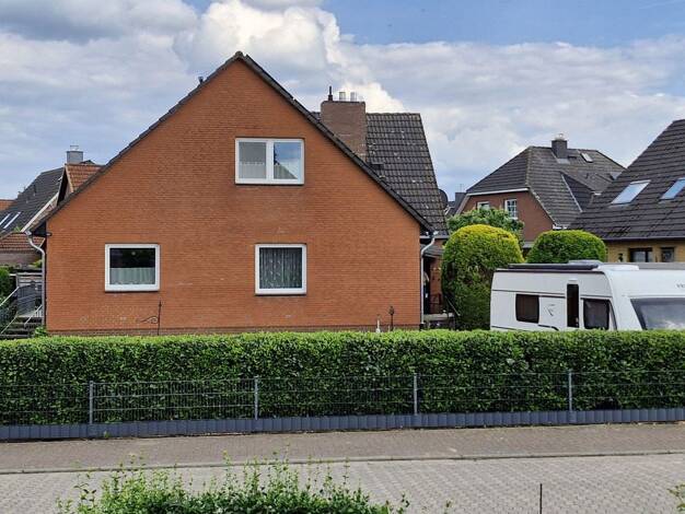 Mehrfamilienhaus zum Kauf provisionsfrei 668.000 € 12 Zimmer 212 m² 751 m² Grundstück Garbsen 30826